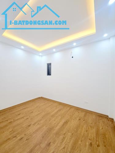 Bán Nhà Giáp Bát - HM , DT 45m , Giá Nhỉnh 8 tỷ , Thanh máy ,oto gần - 3