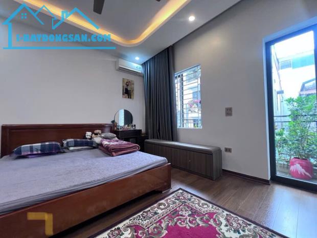 NHÀ ĐẸP 4 TẦNG – 68M² THƯỢNG THANH, LONG BIÊN – 3 THOÁNG - ÔTÔ ĐỖ CỬA - GIÁ 10.5 TỶ - 4