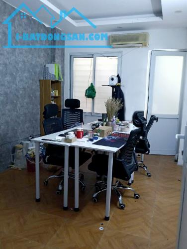 Bán nhà Khương Trung - Ngã Tư Sở, 30m2 x 4 tầng, ngõ phân lô, ô tô cách 15m. Giá 5 tỷ - 2