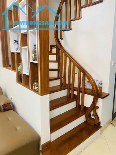 Bán Nhà Bồ Đề, Long Biên 5T, 33m2, giá 6,7 tỷ (gần ô tô đỗ) - 2