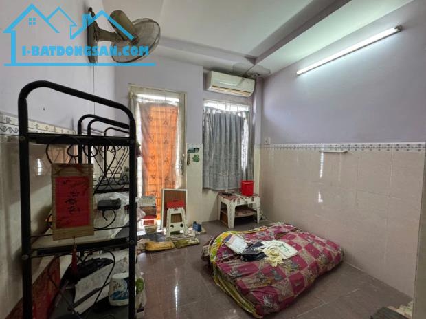 SÁT MẶT TIỀN HẬU GIANG --QUẬN 6--4 TẦNG --GIÁ CHỈ :4.1 TỶ (TL) - 1