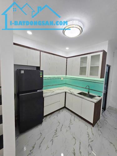 Nhà đối diện trường học Khánh Bình Âu Dương Lân P3Q8 - 2