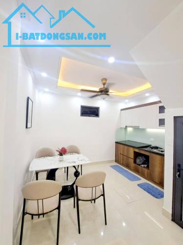 BÁN NHÀ KIM GIANG, HOÀNG MAI, THOÁNG TRƯỚC SAU, GẦN Ô TÔ, BÃI XE Ô TÔ, 31M2, 6.8 TỶ(CTL) - 1