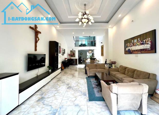BÁN NHÀ 4 TẦNG MẶT TIỀN PHẠM HÙNG, QUẬN 8 – NHÀ ĐẸP 5x20M – XE HƠI VÀO NHÀ – GIÁ CHỈ 12 TỶ - 2