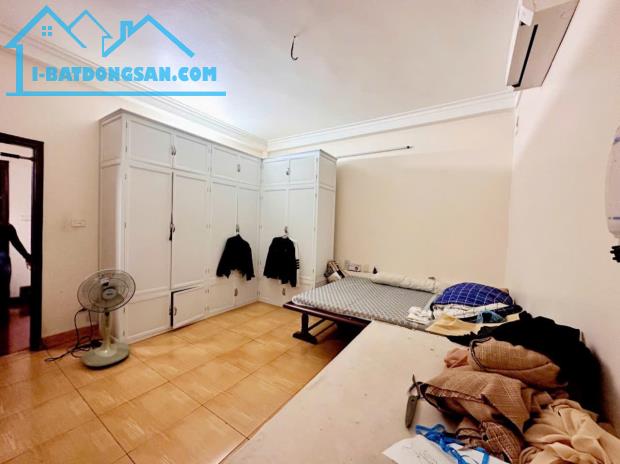 Bán nhà mặt phố Nguyễn Văn Cừ quận Long Biên vị trí đẹp vỉa hè buôn bán sầm uất 129m 36 tỷ - 3