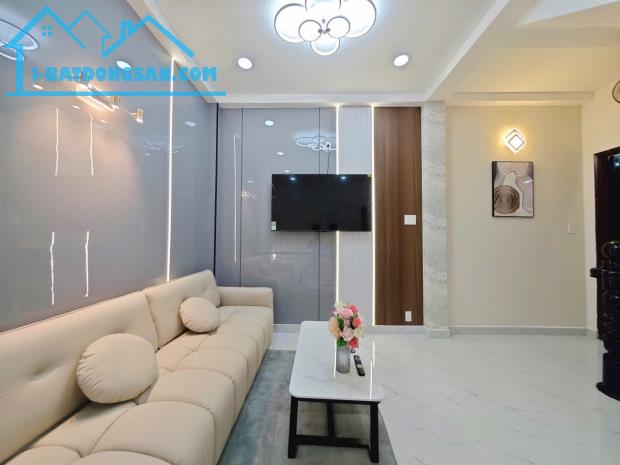 SIÊU PHẨM MẶT TIỀN HUỲNH THỊ HAI-QUẬN 12, 5TẦNG -7PN - FULL NỘI THẤT - GIÁ CHỈ 7.X TỶ - 4