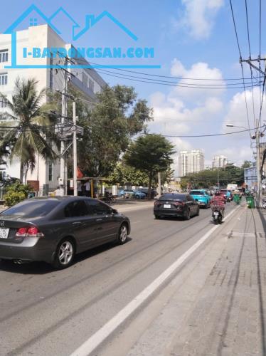 Bán nhà Mặt tiền Hoàng Quốc Việt - giao Huỳnh Tấn Phát, Q7, 13x50m, 3 Tầng cũ, 79 tỷ. - 1