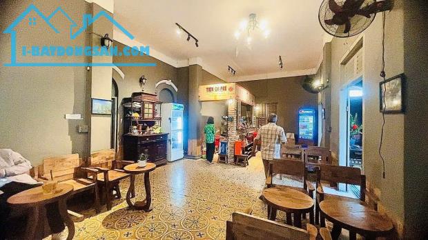 Bán nhà Mặt tiền Hoàng Quốc Việt - giao Huỳnh Tấn Phát, Q7, 13x50m, 3 Tầng cũ, 79 tỷ. - 2
