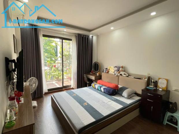 VỚI 10 TỈ CÓ NGAY 1 CĂN 56M2, 4 TẦNG GẦN HỒ BỒ ĐỀ, LONG BIÊN, NHÀ ĐẸP, AN SINH ĐỈNH - 2