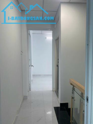 + Trần Hưng Đạo 37 M2 .3 Tầng .3 X 12.5 Giá .6 Tỷ TL .Phường 1 Quận 5 - 2