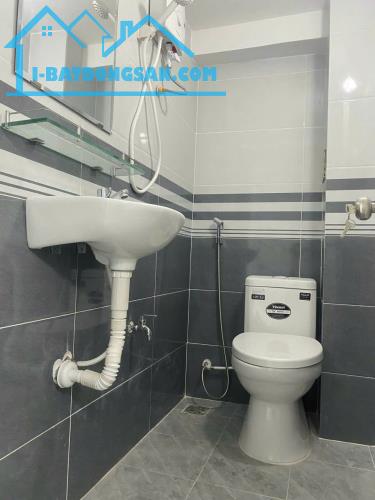 + Trần Hưng Đạo 37 M2 .3 Tầng .3 X 12.5 Giá .6 Tỷ TL .Phường 1 Quận 5 - 4