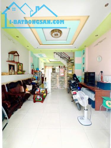 Bình Trị Đông, Bình Tân, Nhà 3Tầng BTCT, 4x20m Vuông A4, 2 Mặt Hẻm Trước Sau 6m, Tí Xíu LG