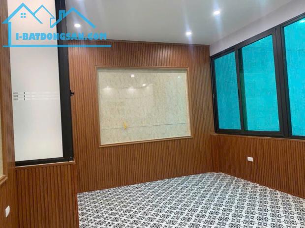 BÁN NHÀ 6 TẦNG 48M2- SÁT PHỐ NGUYỄN KHÁNH TOÀN - GARA Ô TÔ - KINH DOANH TỐT - THANG MÁY - 4