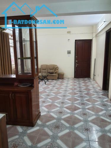 Cho thuê chung cư Sông Đà 162 Nguyễn Tuân, 85m2 2 ngủ đồ cơ bản 10,5 triệu
