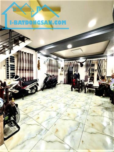 HIẾM !!! 6 TỶ X CÒN TL - NHÀ HOÀNG SA QUẬN 3 - HẺM THÔNG THOÁNG DT 4.3x12M 2PN - 1 ĐỜI CHỦ - 2