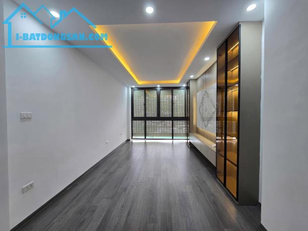 Phố Đội Cấn, Ba Đình. Diện tích 35m x 6 tầng thang máy, giá 6.5 tỷ - 2