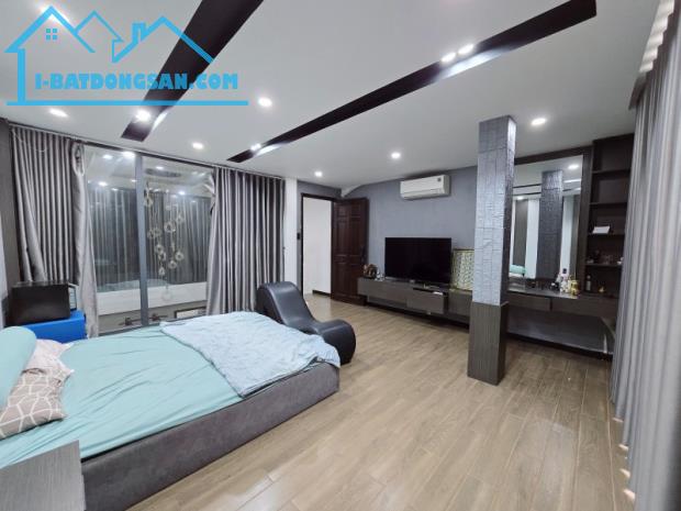 MẶT TIỀN ĐƯỜNG NGAY CẦU CHỮ Y - GIÁP Q1 - 4 TẦNG BTCT 56M2 - 9.5 T