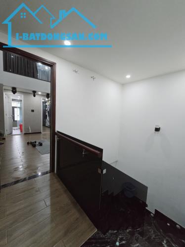 MẶT TIỀN ĐƯỜNG NGAY CẦU CHỮ Y - GIÁP Q1 - 4 TẦNG BTCT 56M2 - 9.5 T - 2