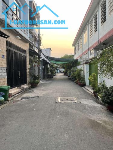 BAO ĐẦU TƯ  10 X 18M- GẦN AEON TÂN PHÚ- ĐƯỜNG 7M GIÁ 7.8 tỷ.