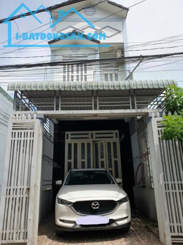 Bán nhà 1 Trệt 1 Lầu Đông Hòa,đường ô tôi phà phà,GÓC 2 Mặt tiền,gần UBND phường