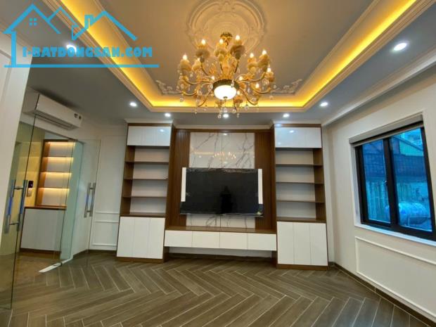 Duy Nhất Nhà Tăng Thiết Giáp  Gần Đường Phạm Văn Đồng An Ninh Cực tốt DT40m - Giá 12,8 tỷ - 1