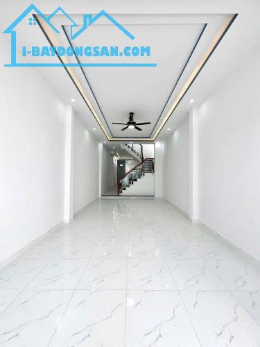 Bán nhà 1 Trệt 2 lầu 85m2 đường xe hơi (P. Trung Dũng) chỉ 4,7 tỉ - 1