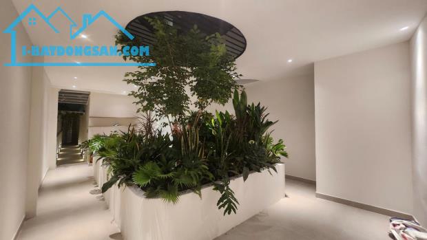 BÌNH THẠNH - NGUYỄN HỮU CẢNH - 5tầng có thang máy ngang 5, dt 5x23 👉 giá bán 18,5 tỷ - 2