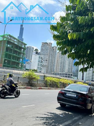 BÌNH THẠNH - NGUYỄN HỮU CẢNH - 5tầng có thang máy ngang 5, dt 5x23 👉 giá bán 18,5 tỷ - 5