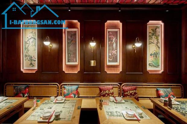 Cho thuê nhà LÔ GÓC phố LINH LANG, vị trí vàng kinh doanh nhà hàng, spa