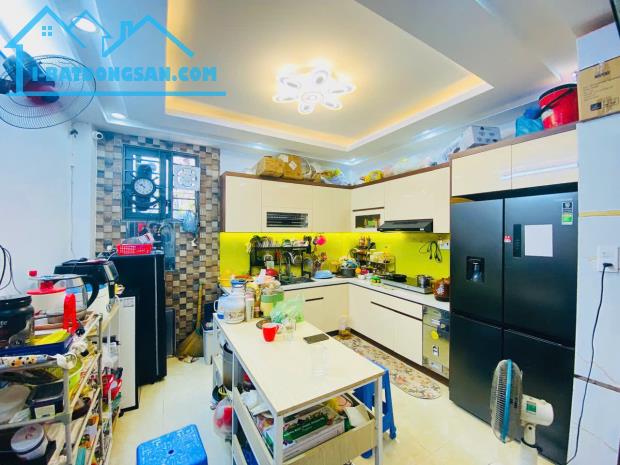 BÁN NHÀ ĐẸP ĐƯỜNG XE TẢI HƯƠNG LỘ 2 BÌNH TÂN 5 TẦNG CHỈ 6 TỶ