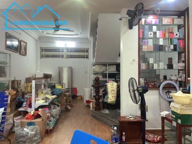 TRUNG TÂM BÀU CÁT TÂN BÌNH CHỈ 70TR M2 4.1x31 5PN 130M RẺ BÈO