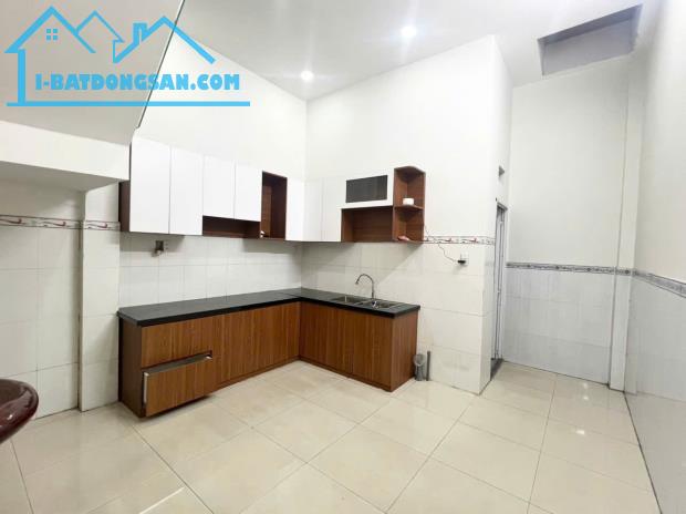 Bán Nhà HXH 7m Đường Số 18B DT: 4x13m Nhà 1 Trệt 2 Lầu Giá: 5.4 Tỷ TL - 2