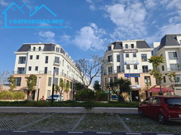 BÁN NHÀ 5 TẦNG NGAY VIỆN KIỂM SÁT VÀ ỦY BAN THÀNH PHỐ, ĐỐI DIỆN VINHOMES THANH HÓA