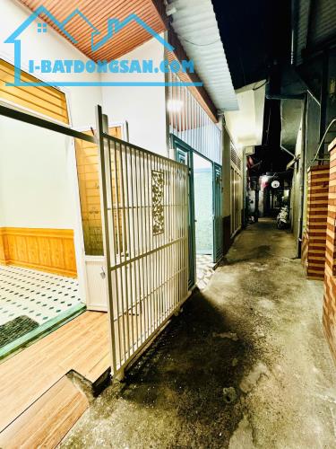 ♪2.62 tỷ 2 căn Nhà Kiệt Trưng Nữ Vương 61m2, ngang 5.1m, vuông, sạch đẹp, ở và cho thuê - 1
