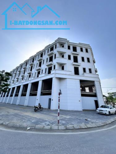 Bán nhà mặt phố Lý Thánh Tông/Trâu Quỳ,78m2 đường 40m 2 mặt tiền 6 tầng, đầu tư - 2