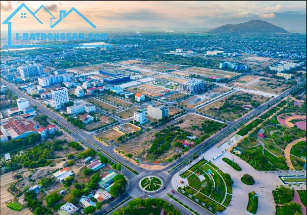 Nhà phố 4 tầng trung tâm biển Phan Rang Tháp Chàm Ninh Thuận - 1