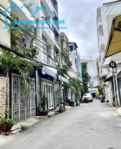 HẺM Ô TÔ THÔNG! Bán Nhà Đẹp 5 Tầng Cao Thắng, 38m2, 7.8 Tỷ TL