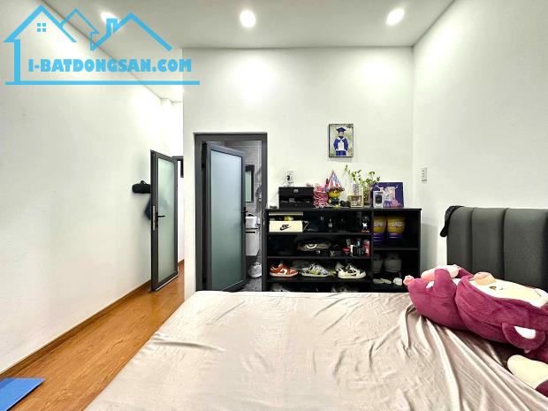 RẺ HIẾM !!! CHỈ 7 TỶ X TL TỐT - LÝ THƯỜNG KIỆT QUẬN 10 KHU VIP - XE HƠI ĐẾN NHÀ 50M2 3 LẦU - 2