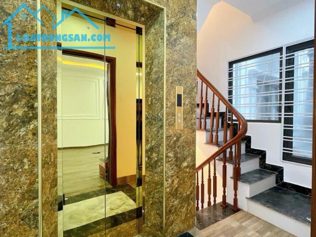 8.75 tỷ nhà Pháo Đài Láng Đống Đa mới tinh 60m ra ô tô 6 tầng thang máy 36m2, ở + cho thuê - 4