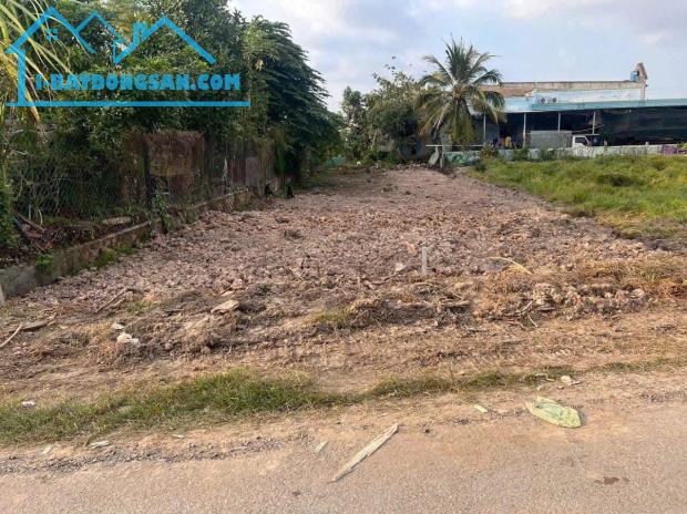 BÁN GẤP LÔ ĐẤT MẶT TIỀN GIÁ RẺ,SHR,185m2 FULL THỔ CƯ