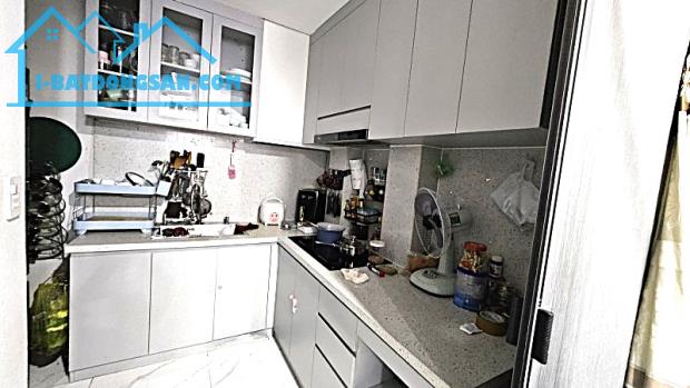 6 TỶ X TL - NHÀ LÊ HỒNG PHONG QUẬN 5 - HẺM 3M THÔNG THOÁNG - 5 TẦNG 3PN LỚN FULL NỘI THẤT - 1