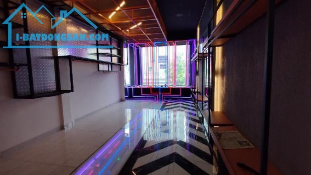 HOT MẶT TIỀN Q3 NGUYỄN ĐÌNH CHIỂU- 64M2-4  TẦNG- - 2