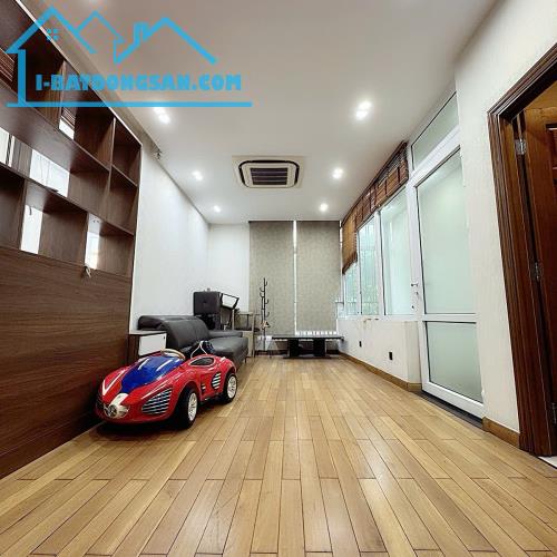 Bán nhà mặt tiền đường Âu Dương Lân, Quận 8 - chính chủ bán nhà đi định cư - 2