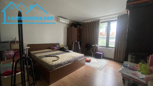 +CHỦ CẦN BÁN GẤP GIẢM CHÀO-1,5 TỶ GIÁ MỚI: 13.5 TỶ(giá cực tốt) -ĐỨC GIANG-Ô TÔ TRÁNH - 3