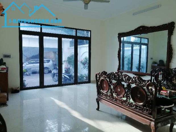 BÁN BIỆT THỰ 5 TẦNG – VỊ TRÍ ĐẮC ĐỊA – NGÕ 310 NGHI TÀM, TÂY HỒ – DIỆN TÍCH 100M² – GIÁ 17