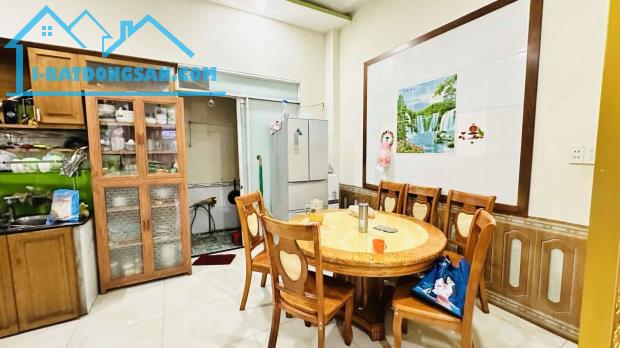 3 TẦNG MỚI ĐẸP NGAY HỒ VĂN LONG SÁT QL1A - 64M2 (5x12.7) - HẺM XE TẢI THÔNG. CHỈ 5 HƠN TỶ - 1