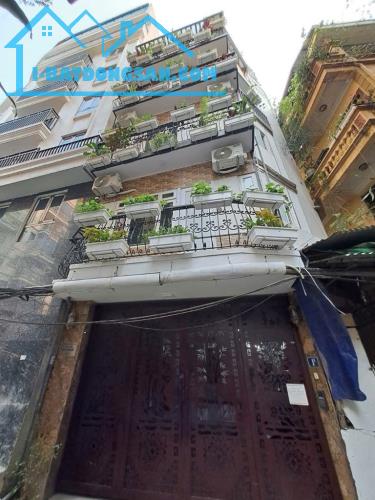 Gần hồ Tây - tòa nhà 150m 6 tầng thang máy - ô tô vào nhà - vừa ở vừa cho thuê chỉ 43 tỷ