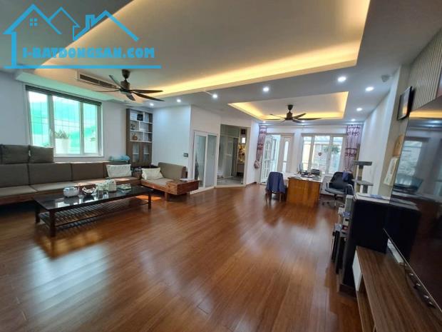 Gần hồ Tây - tòa nhà 150m 6 tầng thang máy - ô tô vào nhà - vừa ở vừa cho thuê chỉ 43 tỷ - 1