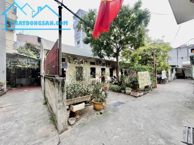 Em Có Thửa Đất Quận Long Biên Cần Bán 58m2-Mặt Tiền 4.7m hơn 6 tỷ-LÔ GÓC-NỞ HẬU NHẸ-Ô TÔ G