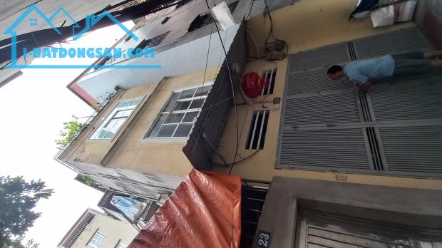 Bán nhà Tây Sơn ngõ thông 2 phố 3 thoáng trước nhà rộng 3 tầng 1 tum 50m  giá 10.9 tỷ ( c - 1